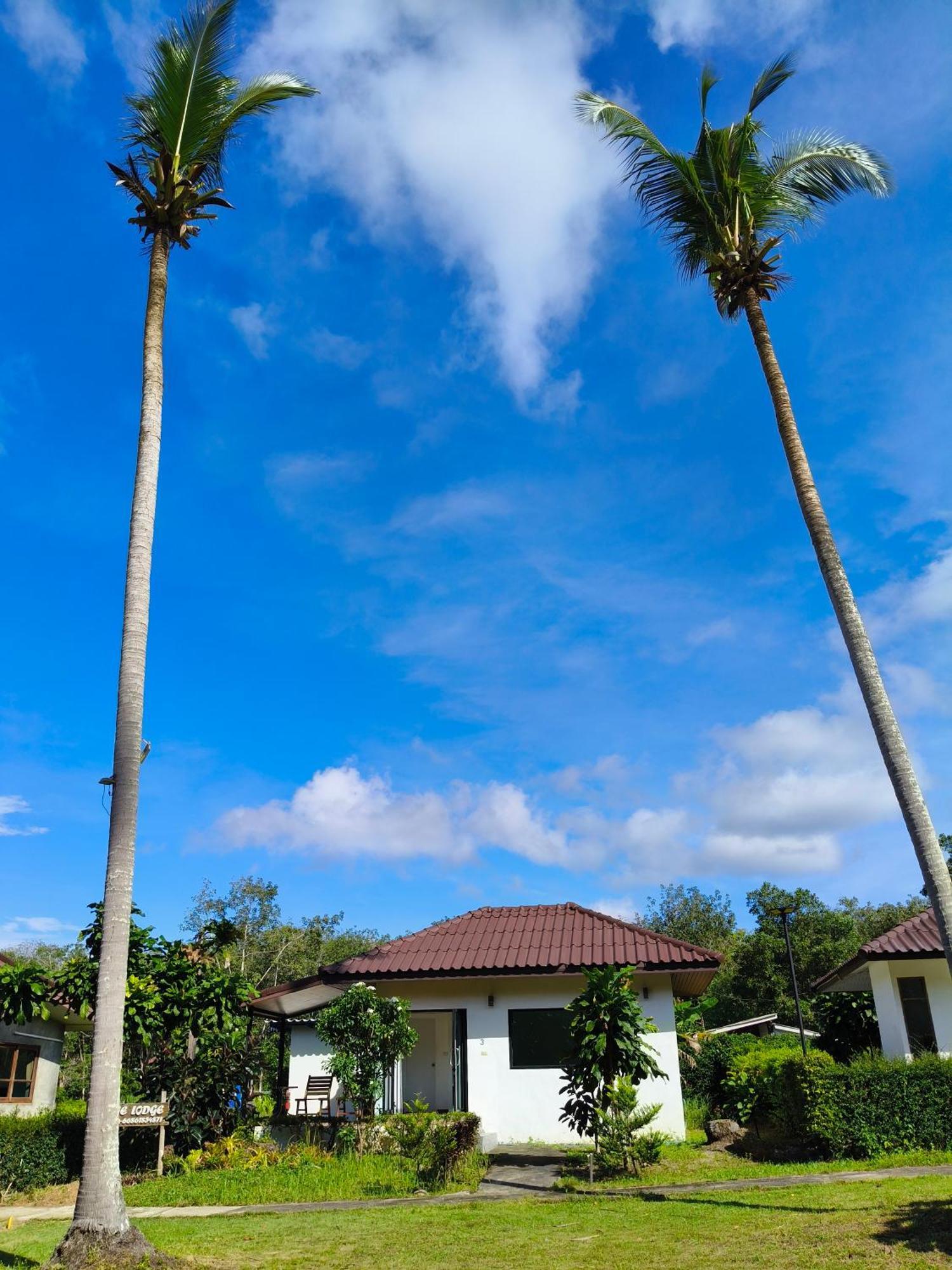 The Lodge At Koh Kood Ko Kut Esterno foto