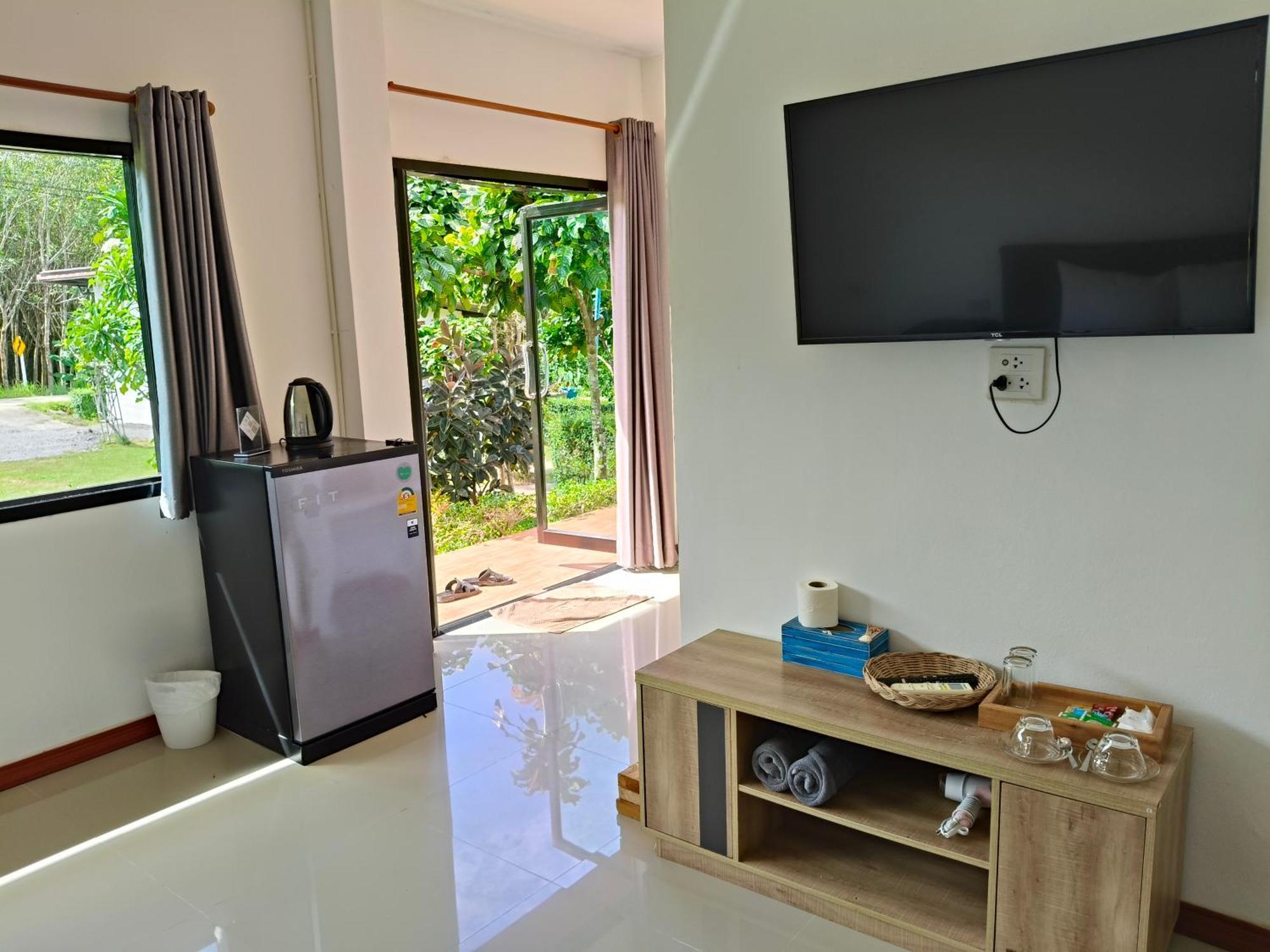The Lodge At Koh Kood Ko Kut Esterno foto