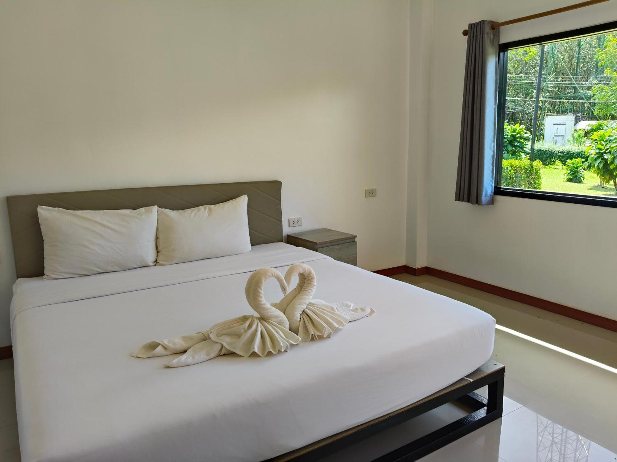 The Lodge At Koh Kood Ko Kut Esterno foto