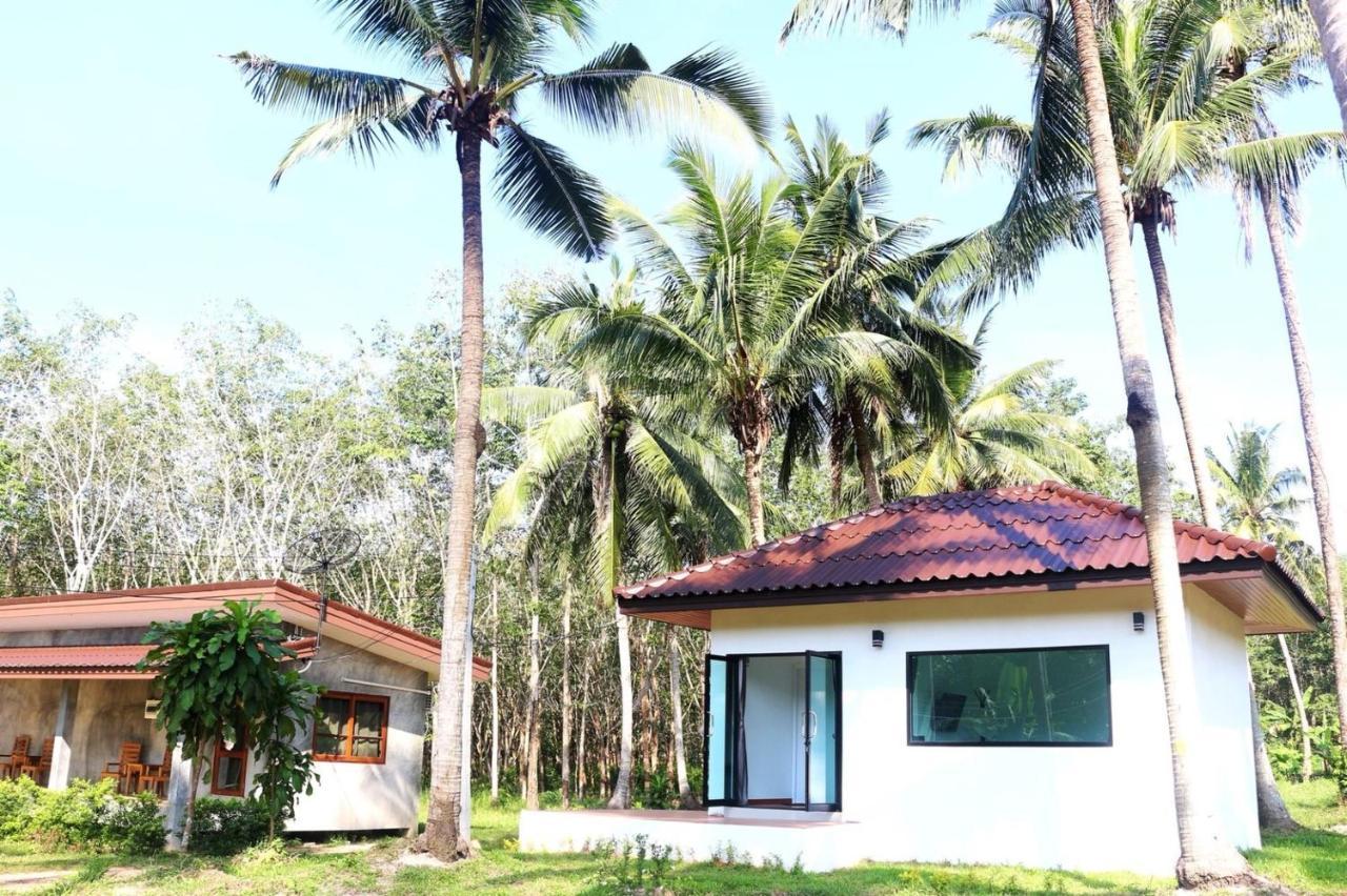 The Lodge At Koh Kood Ko Kut Esterno foto
